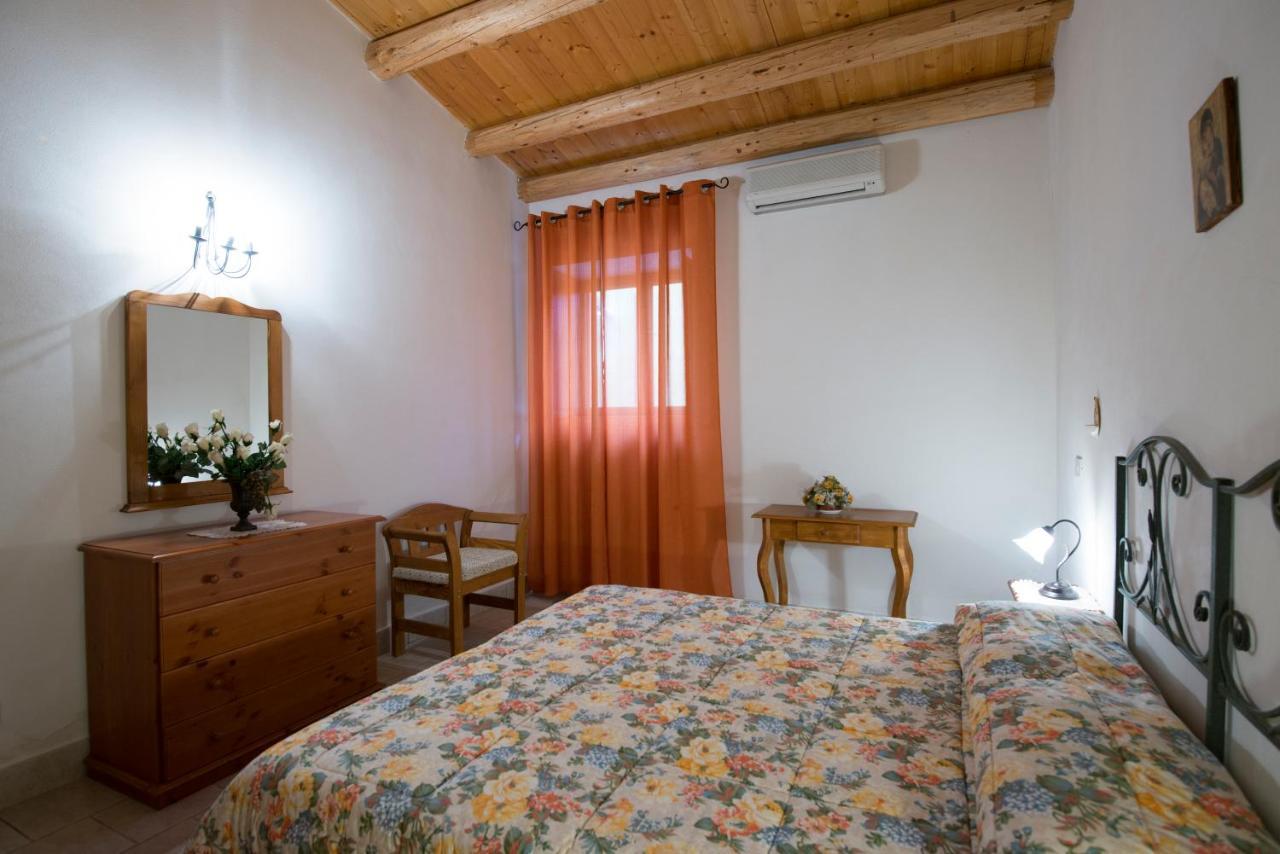 Agriturismo Borgo Degli Ulivi Canicattini Bagni Exterior photo