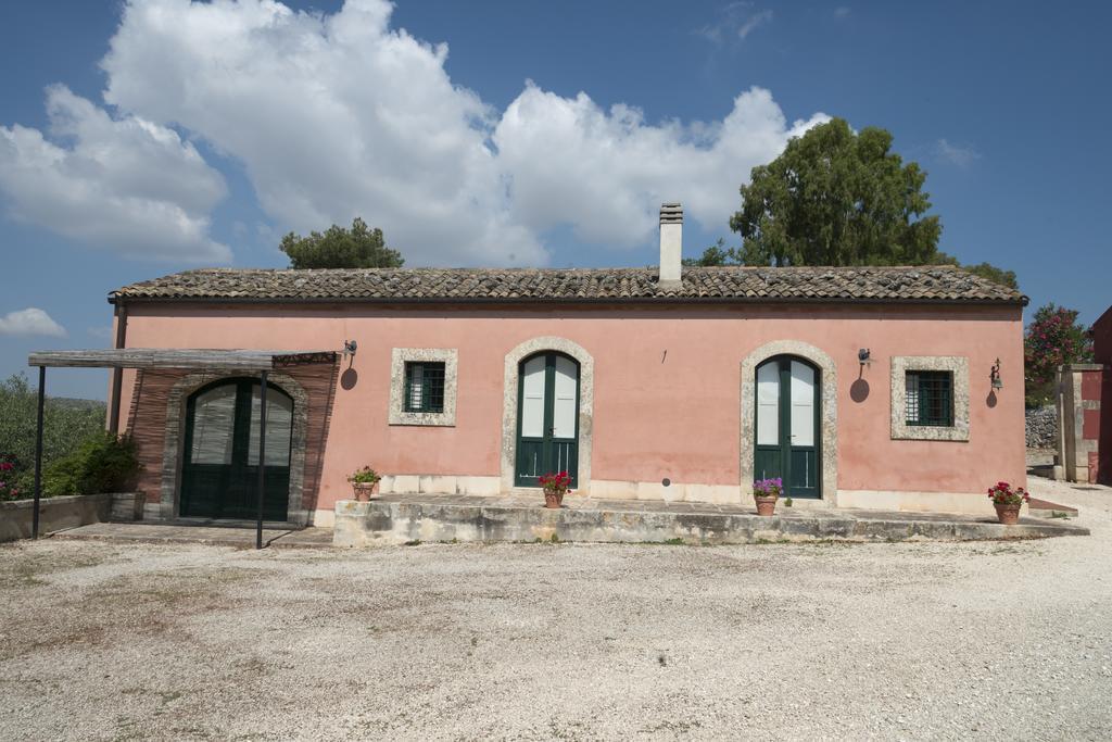 Agriturismo Borgo Degli Ulivi Canicattini Bagni Exterior photo